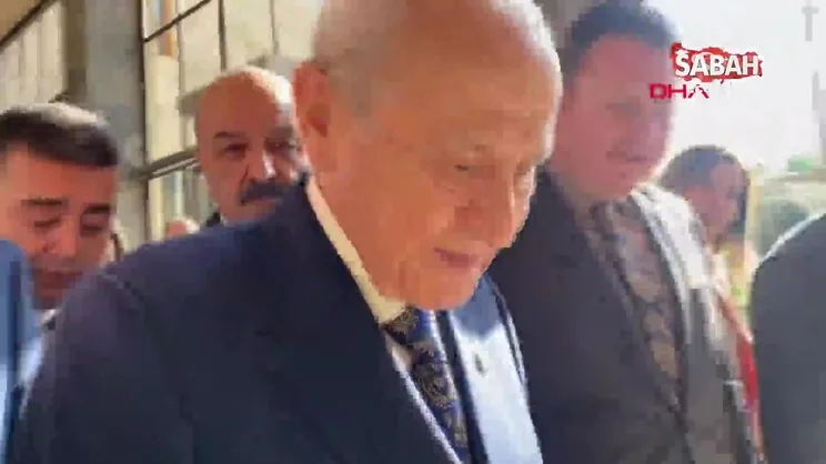 Bahçeli, CHP’deki değişim krizini değerlendirdi: Kılıçdaroğlu devam etmezse Ekrem’e karşı Özgür derim | Video