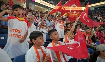 Kahramanmaraşlı çocuklar, Türkiye-Ukrayna Milli Basketbol maçında millileri desteklemek için İstanbul’daydı