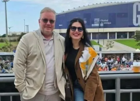 Cemiyet hayatında beklenmeyen kopuş! Evlilik beklerken ayrılık geldi: Bakın aşk masalı nasıl bitmiş...