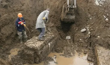 Mersin’de bir arazide 2 lahit bulundu