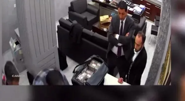 CHP’deki kirli para trafiğinin kilit ismi İmamoğlu’nun ihalecisi Özgür Karabat