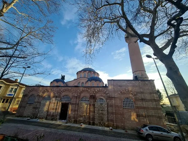 chpnin-muzeye-cevirdigi-tarihi-kariye-camii-79-yilin-ardindan-camii-olarak-ibadete-aciliyor-1707206178229.jpg
