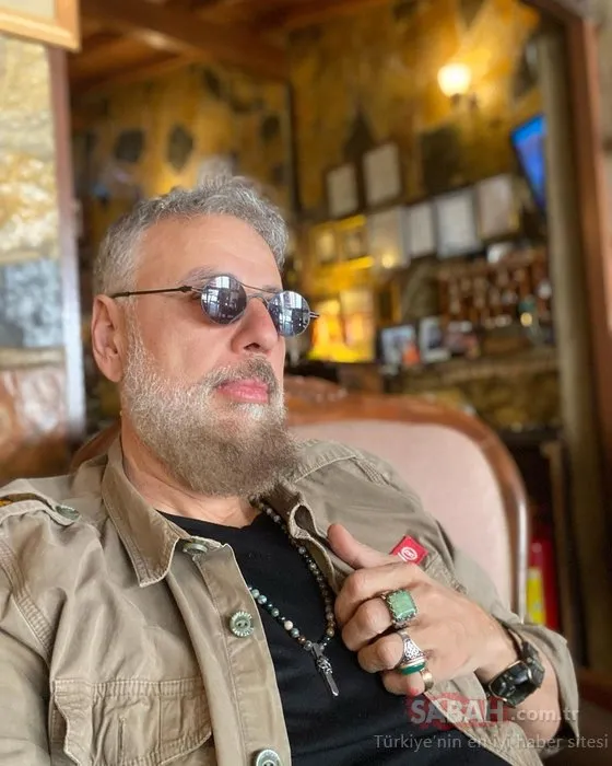 Hamdi Alkan ile kızı Zeynep Alkan’ın muhteşem evi göz kamaştırdı! Hamdi Alkan’ın sanat galerisi gibi o evi!