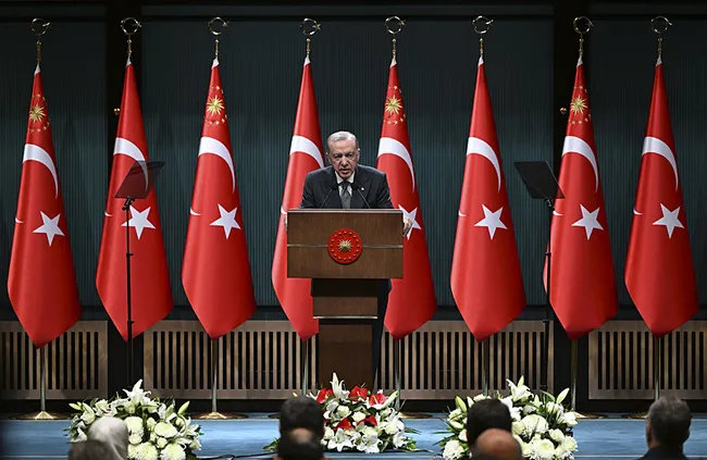 kabine-bugun-yogun-gundem-ile-bir-araya-gelecek-1745756165836.jpeg Kabine, Başkan Erdoğan liderliğinde toplanıyor! Ana gündem İstanbul depremi: İşte masadaki diğer konular...