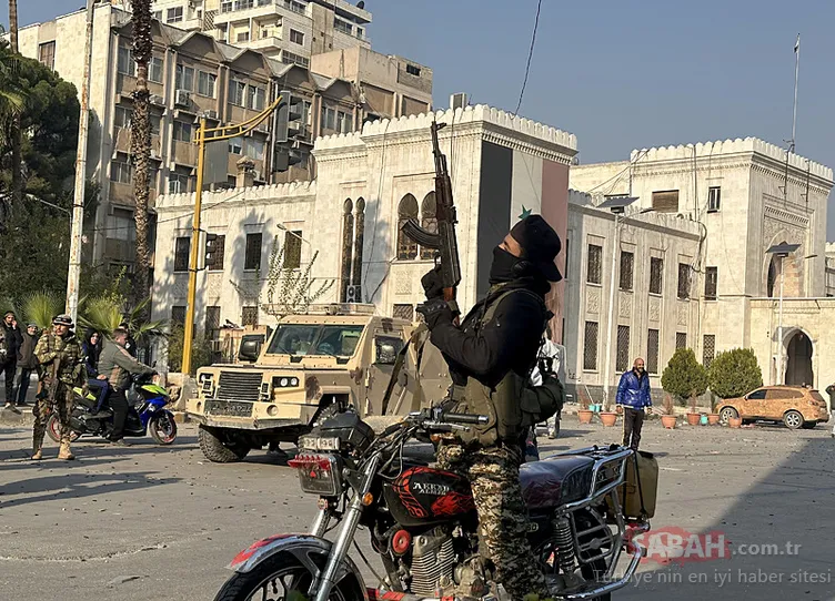 Rejim karşıtı güçler adım adım ilerliyor! Muhaliflerden ’Hama’ kutlaması