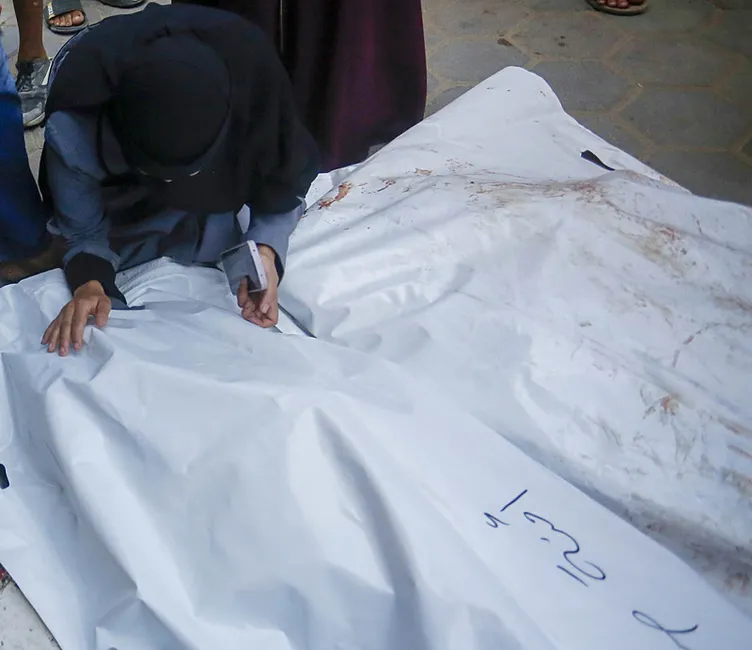 Katil İsrail’den Gazze Şeridi’nde bir katliam daha! 15 Filistinli öldü