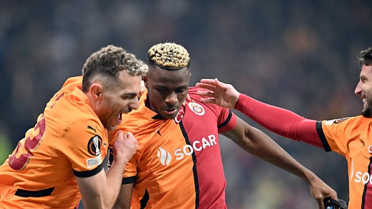 Son dakika haberi: Ajax - Galatasaray | Zorlu maç başladı... (CANLI)