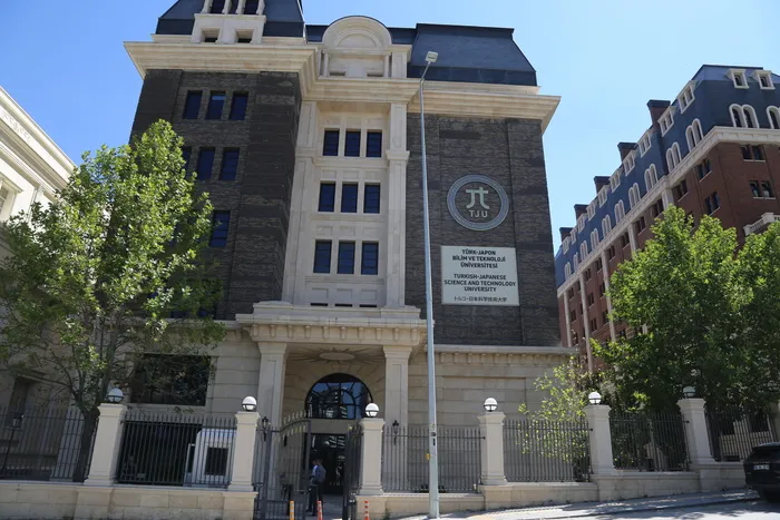 yok-baskani-ozvardan-japon-universitesi-aciklamasi-ilk-yilinda-turkiyenin-en-basarili-ogrencilerinin-tercihi-o-1790238252908.jpg