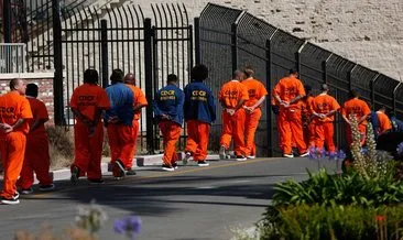 ABD’de tutuklulara insanlık dışı muamele! Zorla domuz eti yedirdiler