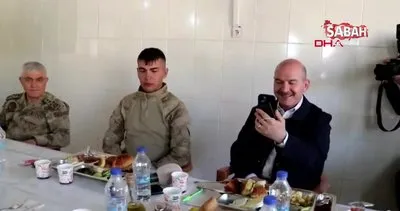 İçişleri Bakanı Süleyman Soylu Siirt’te üs bölgesinde askerlerle bayram kahvaltısı yaptı