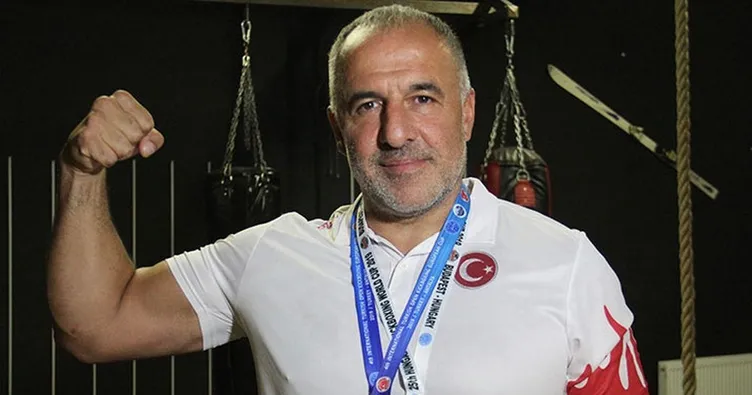 46 yaşında Kick Boks’ta dünya üçüncüsü