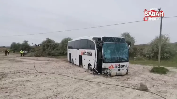 Yoldan çıkan yolcu otobüsü tarlaya girdi: 4 yaralı | Video