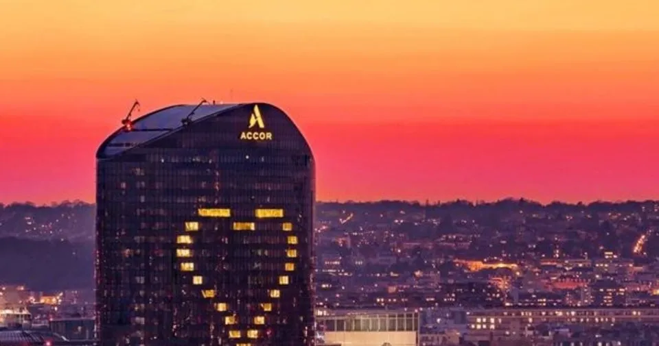 axa dan accor otellerinin musterilerine