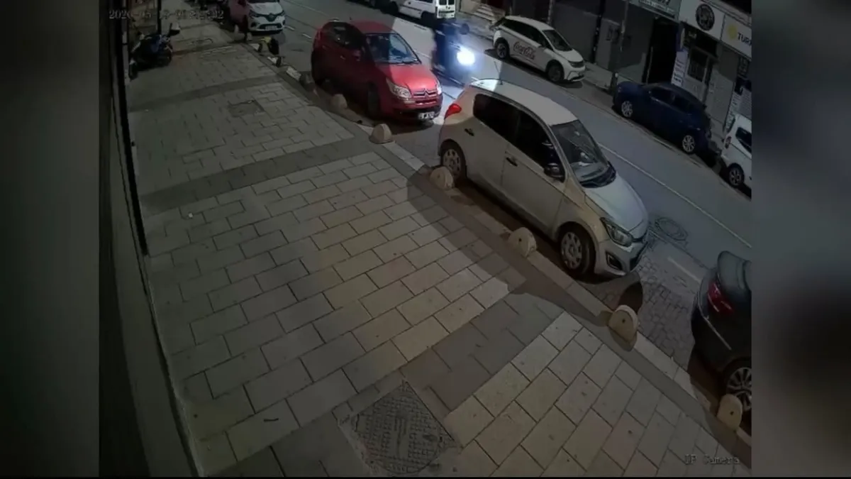 İstanbul'da motosikletli çetelere şok baskın: 27 gözaltı