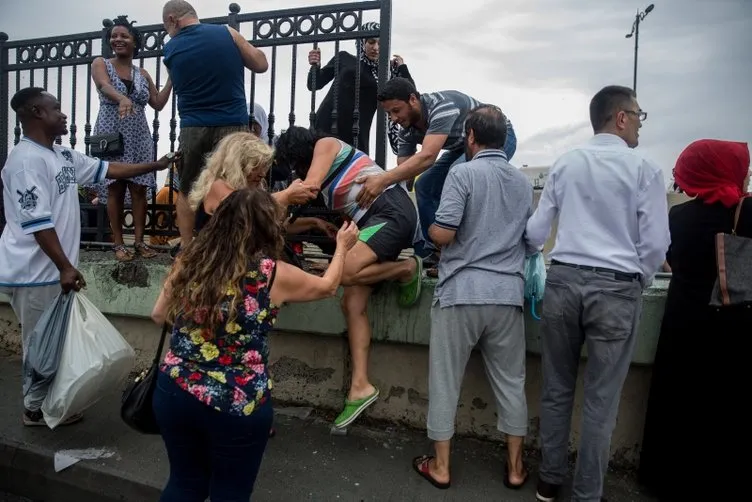 Eminönü'nde selin ardından son durum
