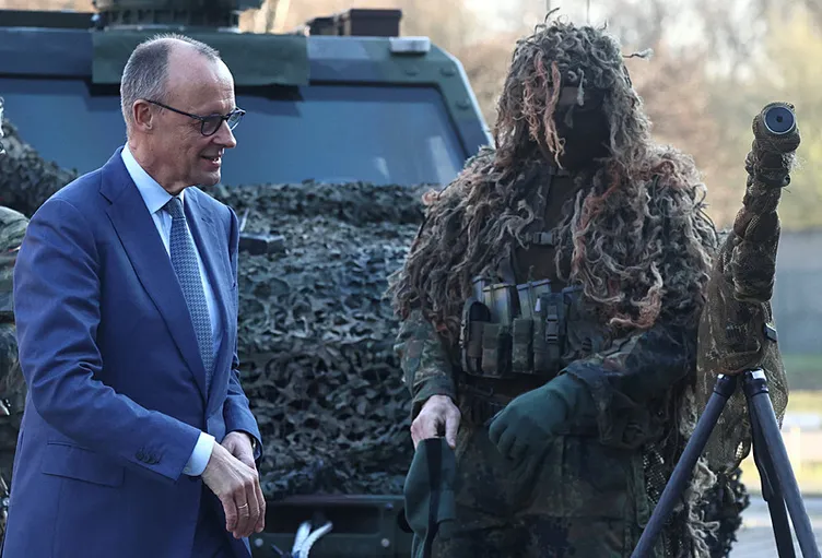 SON DAKİKA| Avrupa’nın gizli Hürmüz planı sızdı: ABD ve İsrail oyun dışı bırakılıyor! Ortak deniz gücü sahaya iniyor