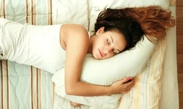 Günde 6 saatten az uyumak beyni bitiriyor!