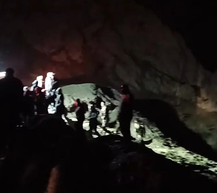 Hakkari’de arılarına bakmak için gitmişti: 300 Metrelik dağdan aşağıya çakıldı!