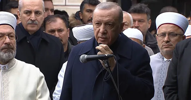 baskan-erdogan-boludaki-yanginda-hayatini-gultekin-ailesinin-cenaze-namazina-katildi-canimiz-yuregimiz-yandi-1737551068113.jpeg