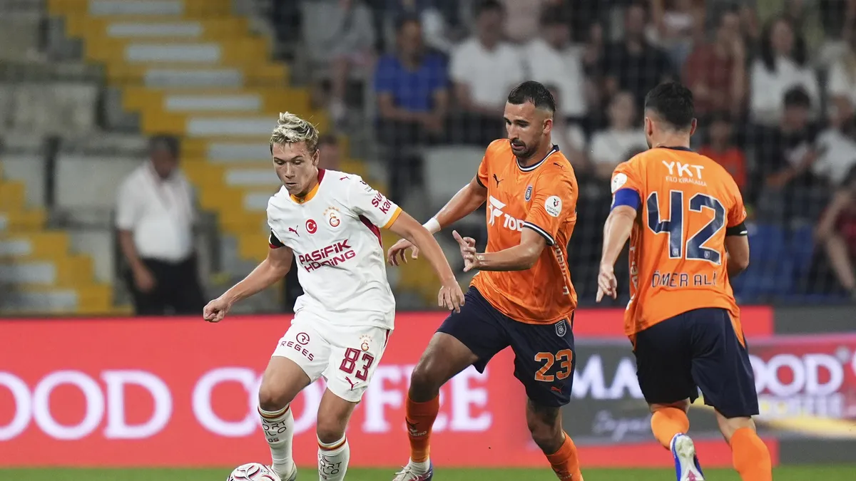 BAŞAKŞEHİR GALATASARAY CANLI | Galatasaray, Başakşehir'e konuk oluyor! İkinci yarı oynanıyor... haber görseli