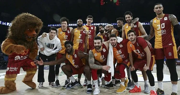 Galatasaray Dörtlü Final’de