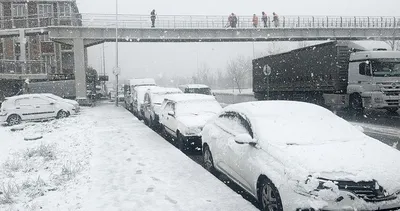 Hakkari’de yarın okullar tatil mi? 30 Aralık Salı Hakkari Valiliği’nden kar tatili açıklaması geldi mi, son durum ne?