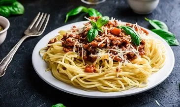 İtalyan mutfağının eşsiz lezzeti! Bolonez soslu makarna tarifi
