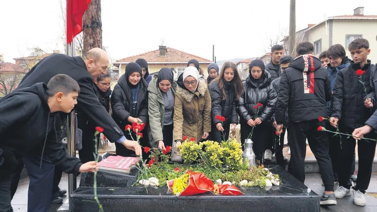 Şehit öğretmenler unutulmadı