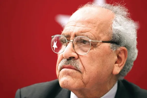 son-dakika-baskan-erdogandan-sezai-karakoc-icin-bassagligi-mesaji-1637077386243.jpg Son dakika: Başkan Erdoğan'dan Sezai Karakoç için başsağlığı mesajı