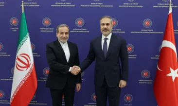 Bakan Fidan ile Arakçi telefonda görüştü