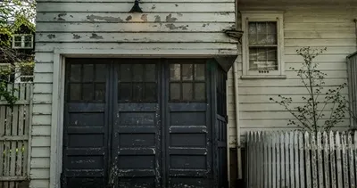 Satın aldığı evin içinden çıkana bakın!