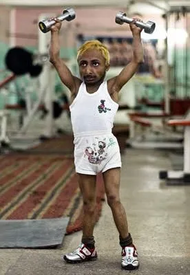 Küçük ama dev adam!