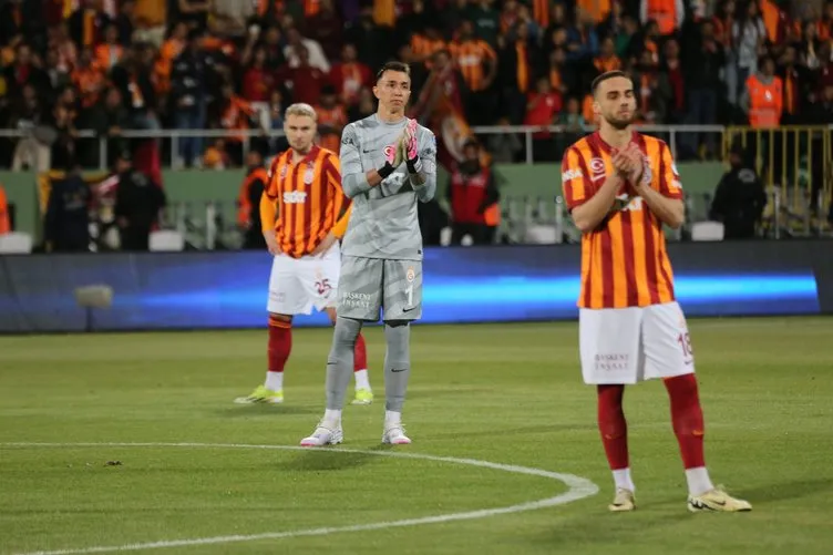 Yarıda kalan Galatasaray-Fenerbahçe Süper Kupa maçı tarihe geçti
