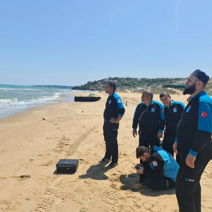 sariyerde-denize-girip-kaybolan-gencin-cansiz-bedeni-bulundu-1751359596537.jpg