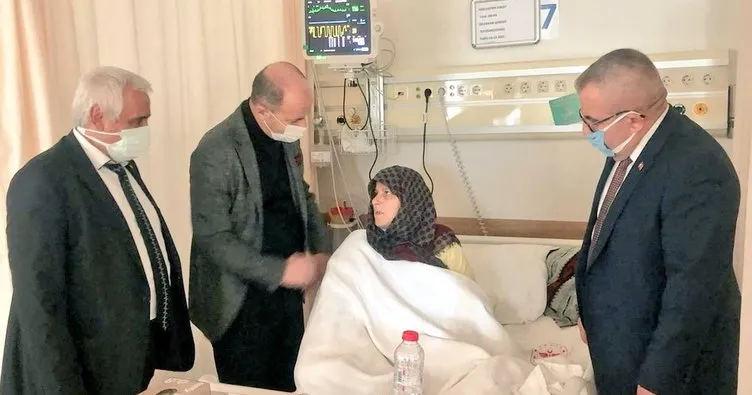 Başkan Yavuz, hastanede tedavi gören şehit annesini ziyaret etti