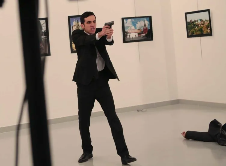 SON DAKİKA… Karlov suikastının kilit ismine MİT hamlesi! FETÖ firarisi Abdullah Bozkurt için suç duyurusu!