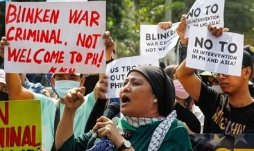 Blinken’a Filipinler’de şok protesto! Savaş suçlusu..