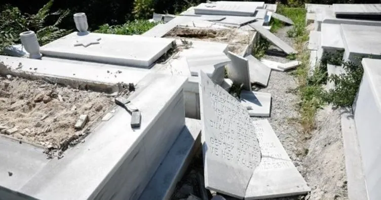 Hasköy mezarlığındaki tahribatı İstanbul Valiliği onarıyor