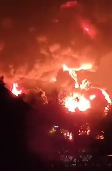 Rusya güne bu görüntüyle uyandı! Askeri tesis hava uçtu, videodaki ses kafaları karıştırdı...