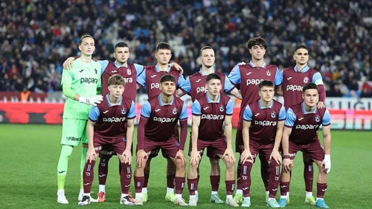 Trabzonspor tarih yazmak için sahada! İşte Trabzonspor U19-Barcelona maçının muhtemel ilk 11'leri...