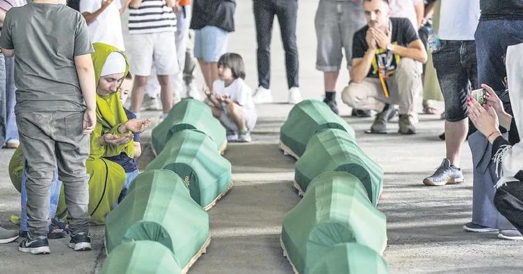 Srebrenitsa soykırımı unutulmayacak