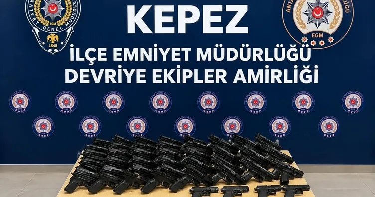 Antalya’da silah operasyonu: 32 tabanca ele geçirildi