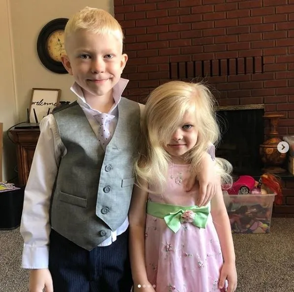 Son dakika haberi: Dünya onu konuşuyor! 4 yaşındaki kardeşini korumak için araya girdi: 90 dikiş var...