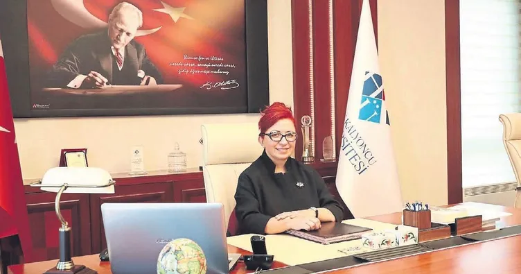 Sözen’den bağımsızlık ve mücadele ruhuna vurgu