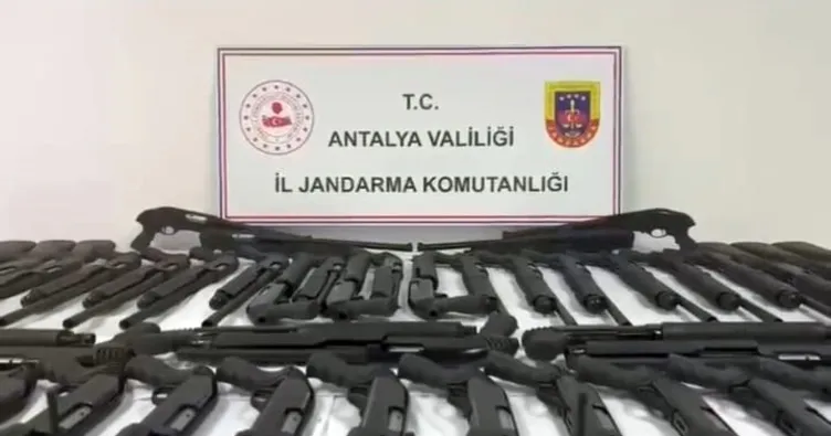 Silah kaçakçısı şebeke çökertildi