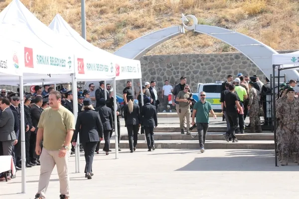 cizrede-10-yil-once-pkk-saldirisinda-sehit-dusen-12-polis-anildi-1787754530679.jpg