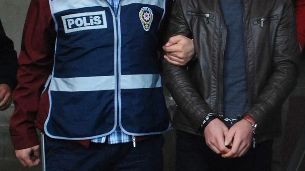 Araç ilanlarını kopyalayarak dolandırıcılık: 1 şüpheli tutuklandı! Araç ilanlarını kopyalayarak dolandırıcılık: 1 şüpheli tutuklandı!
