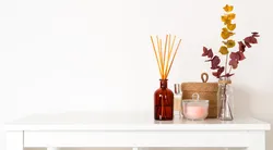 Bu basit numara ile eviniz her zaman mis gibi kokacak! İşte tamamen doğal oda spreyi