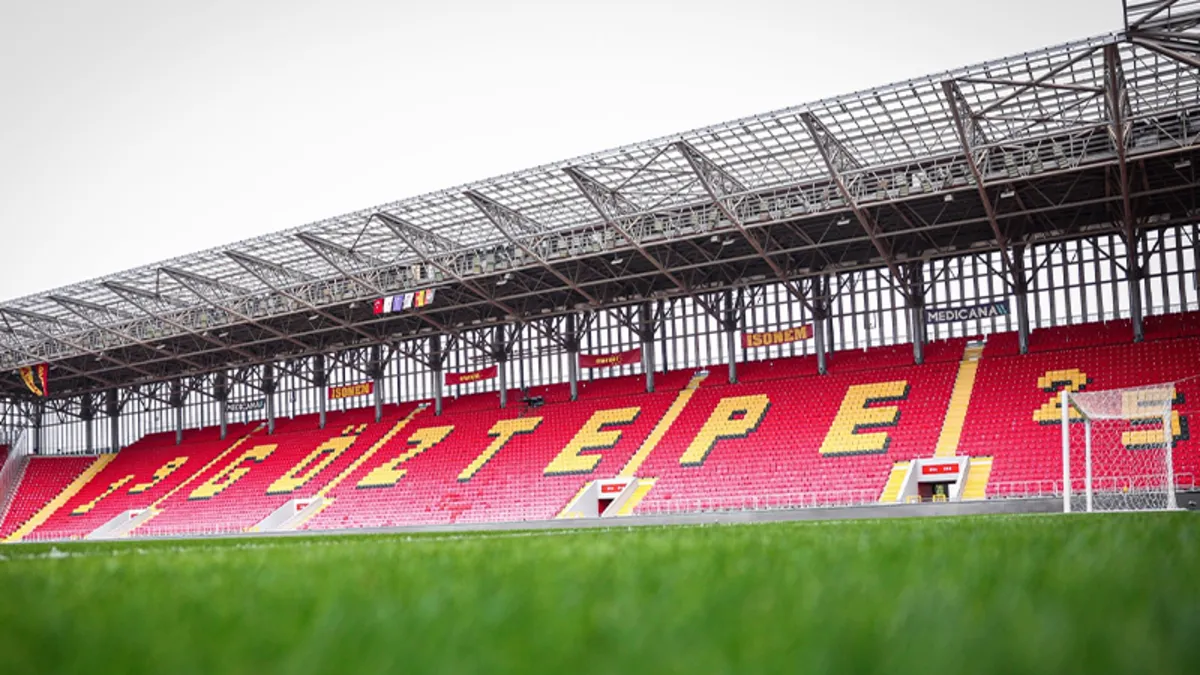 CANLI YAYIN | Göztepe – Trabzonspor özel maçı! İsmail Köybaşı jübile yapıyor CANLI YAYIN | Göztepe – Trabzonspor özel maçı! İsmail Köybaşı jübile yapıyor