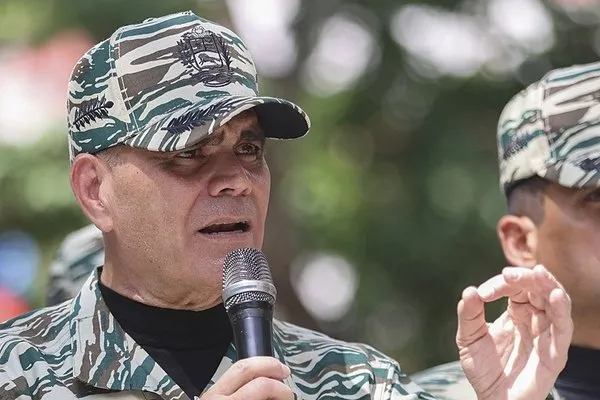 Venezuela, Karayip Denizi kıyılarında askeri tatbikat başlattı